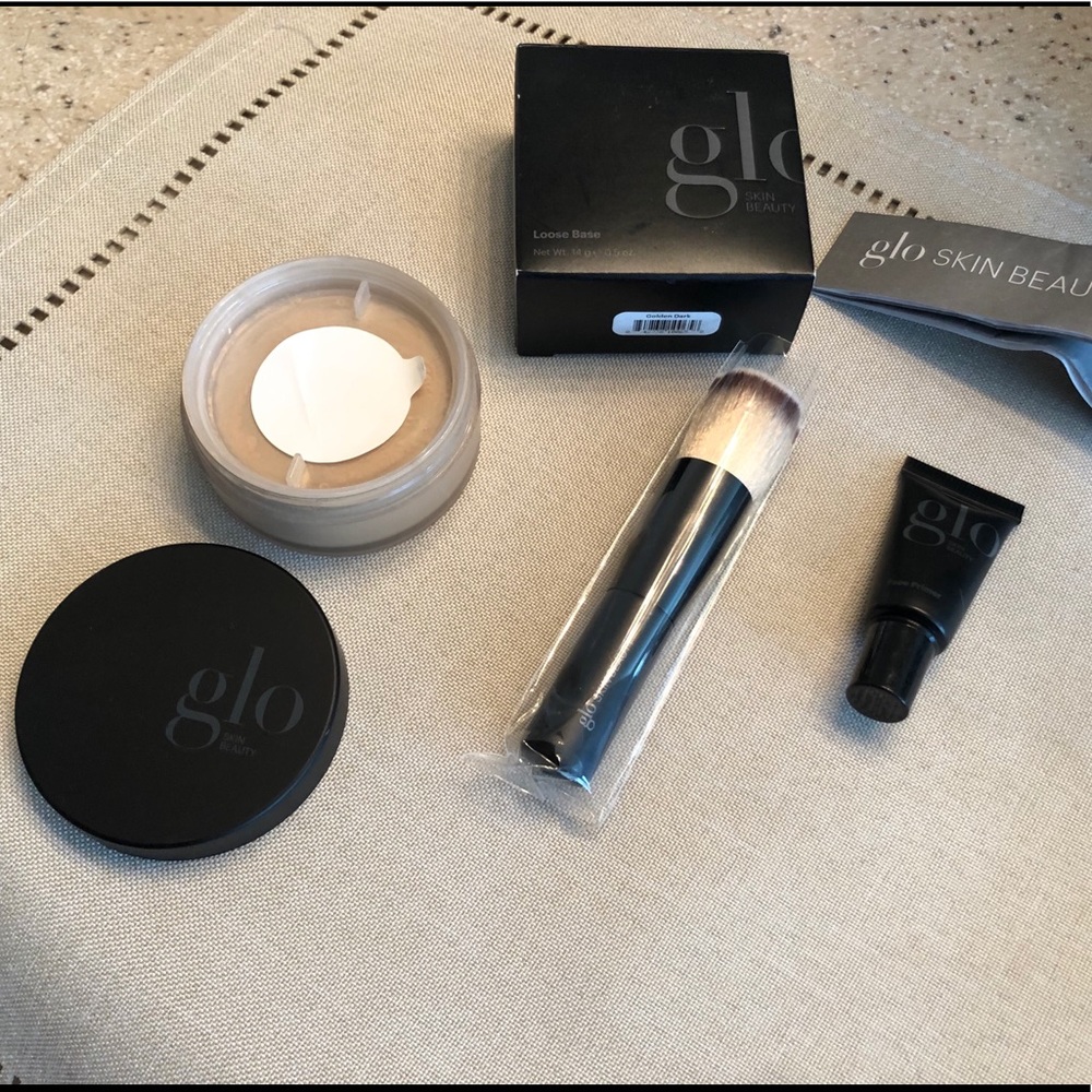 Glo Skin Beauty powder set